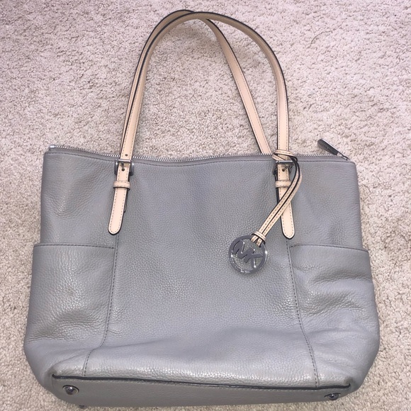 Michael Kors Jet Set Grey Tote - Picture 1 of 7